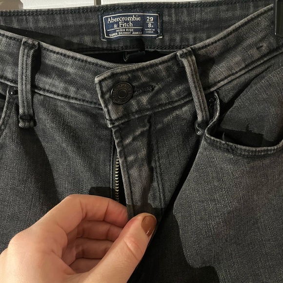 Abercrombie Black Skinny Jeans - Picture 3 of 4